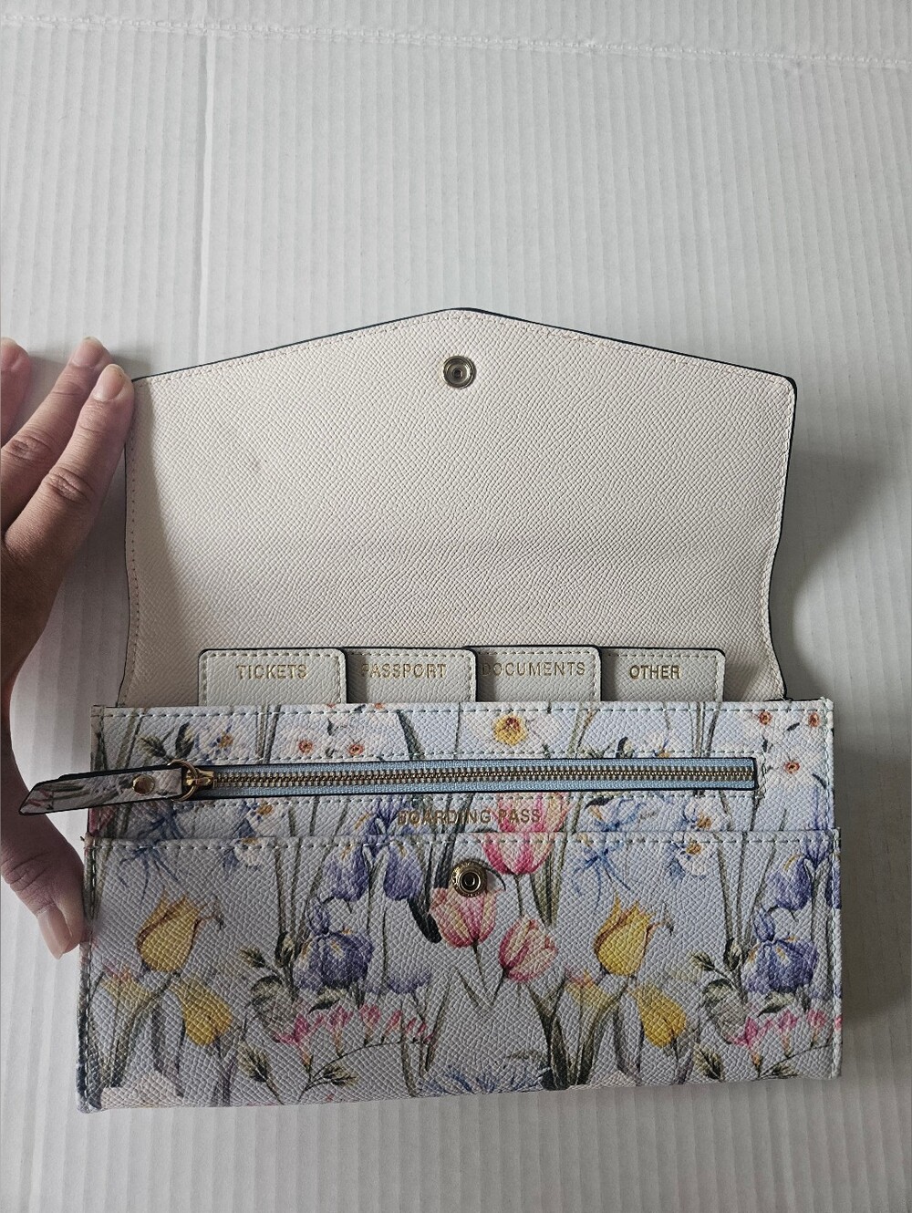 ALDO Floral Overall Passport Wallet Clutch - White Floral